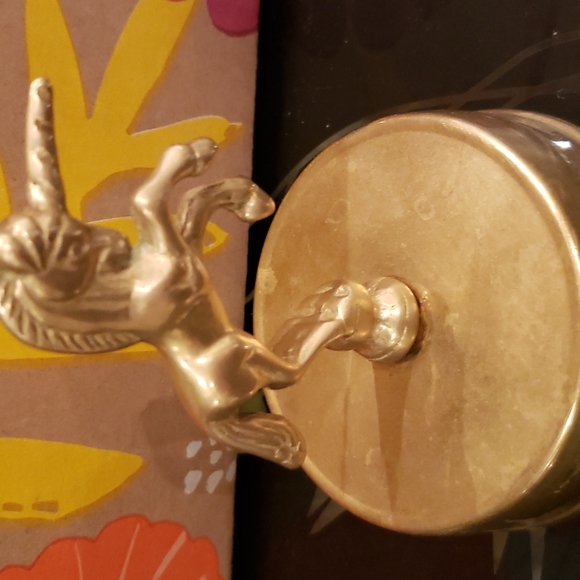Brass unicorn decor piece - Picture 6 of 6